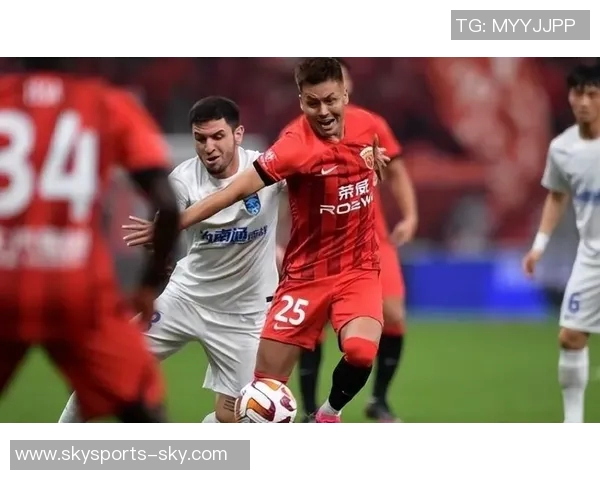 友谊赛激战成平局里昂与莱比锡争议判罚引发全场热议